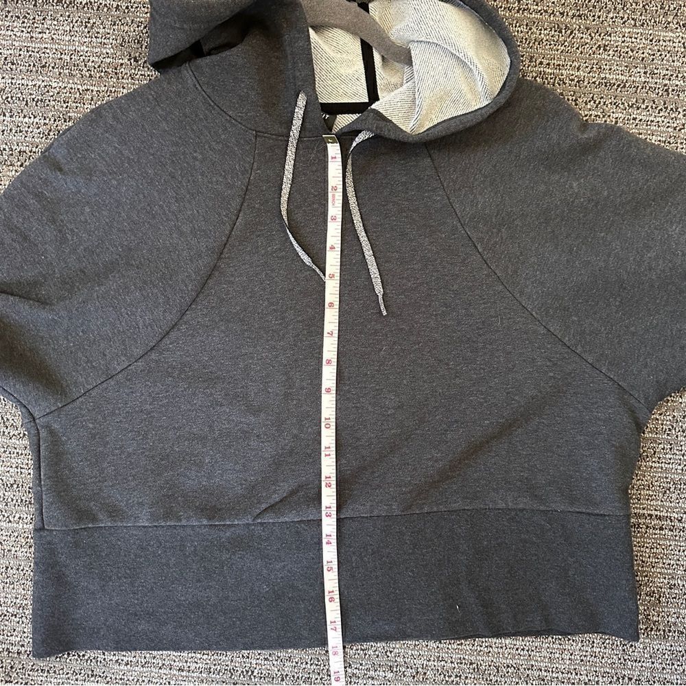 Nike Dri-Fit oversized Grey cropped hooded sweatshirt. Size medium.‎ - Picture 8 of 13